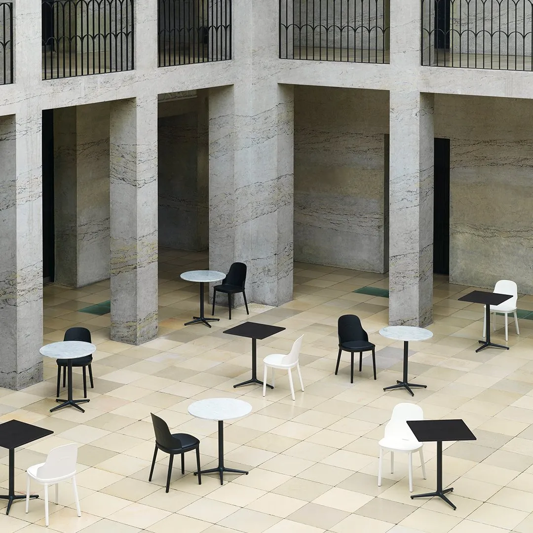 Allez Round Outdoor Cafe Table - 3 Legs
