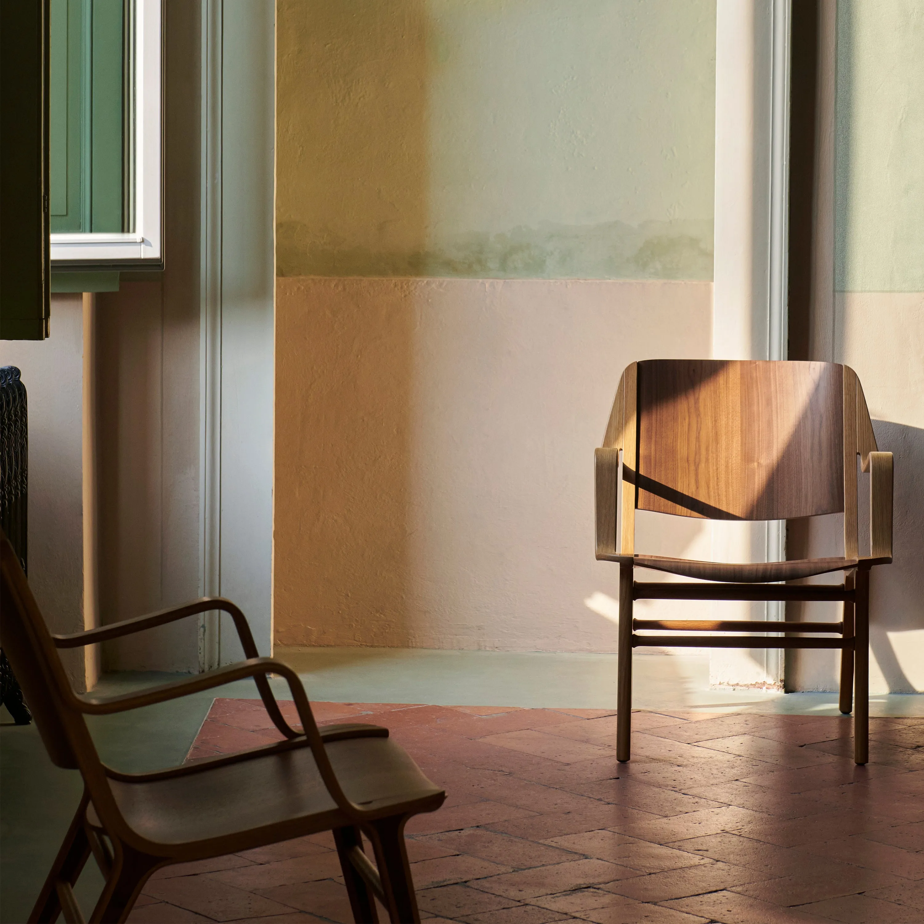 AX Lounge Chair