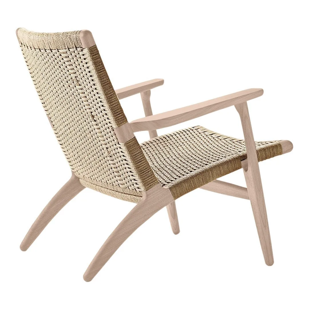 CH25 Easy Chair