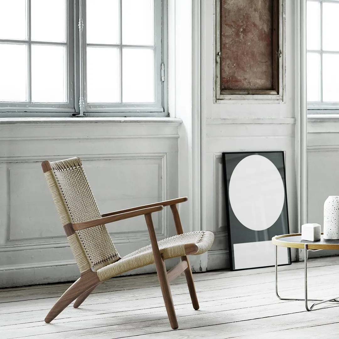 CH25 Easy Chair
