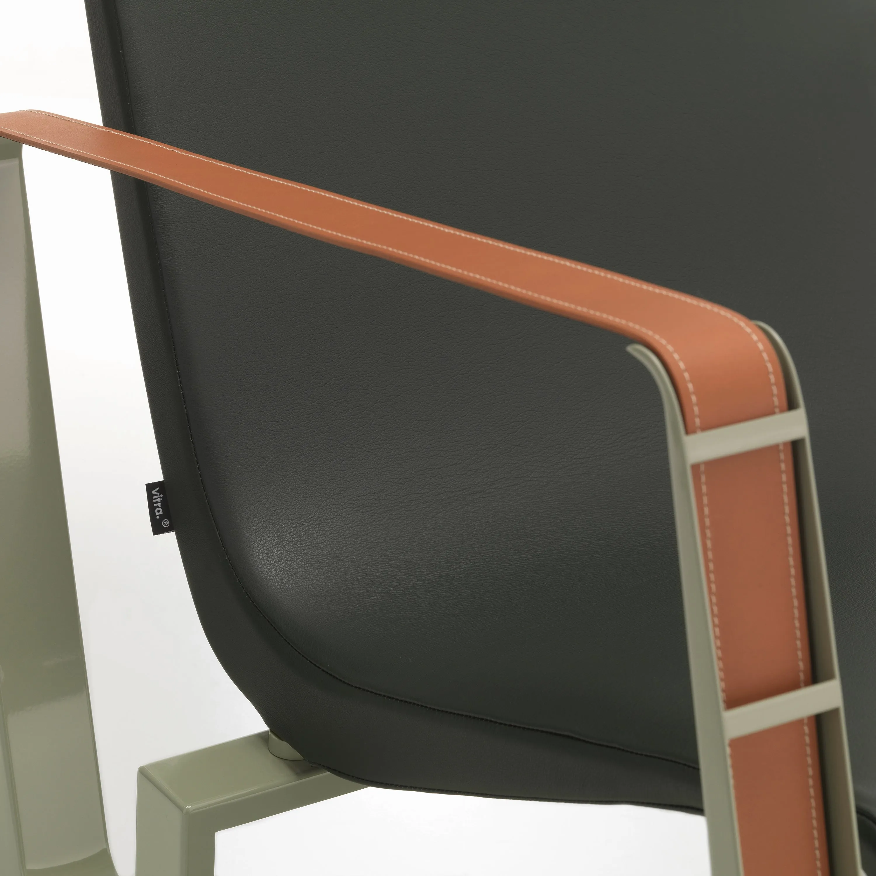 Cite Lounge Chair