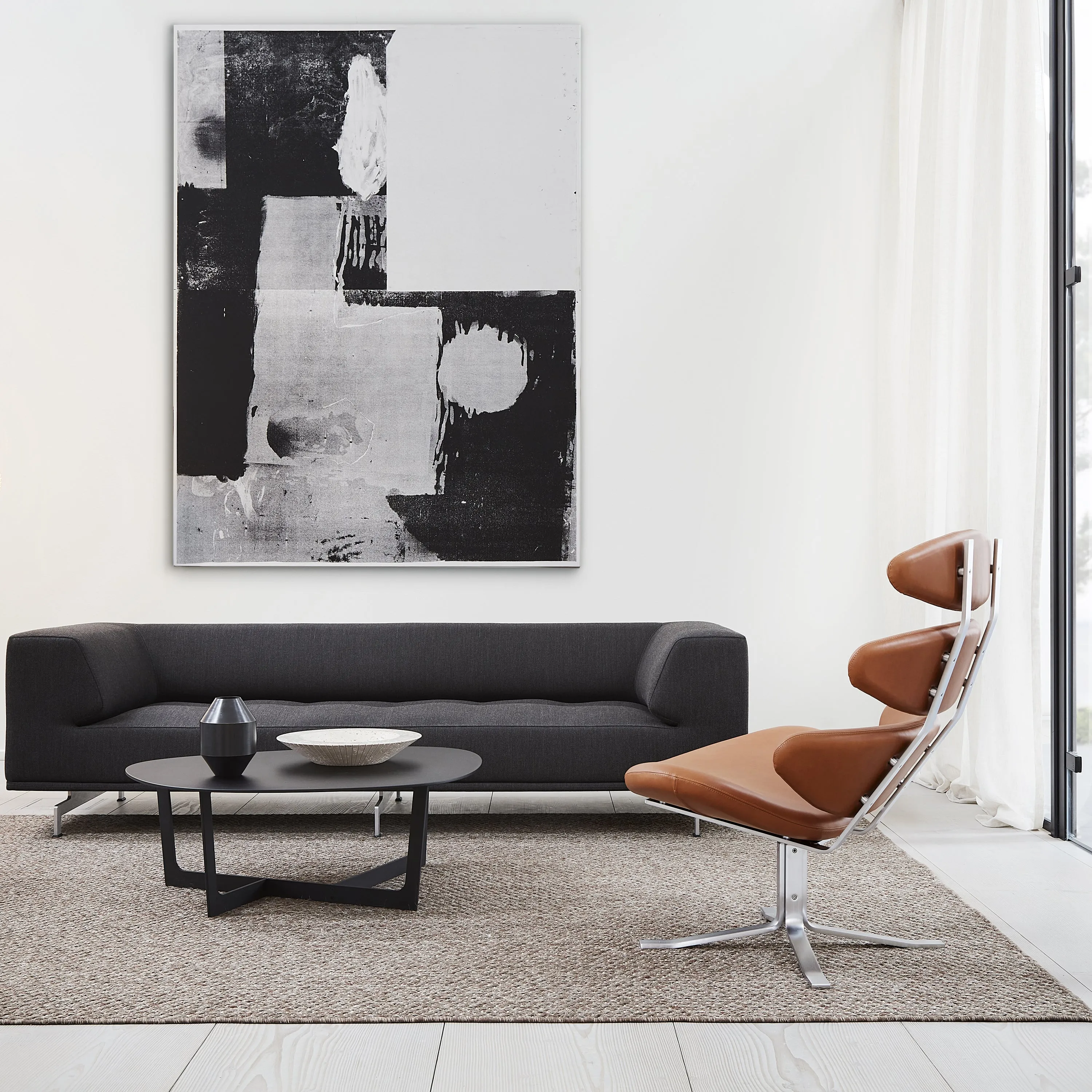 Corona Swivel Lounge Chair