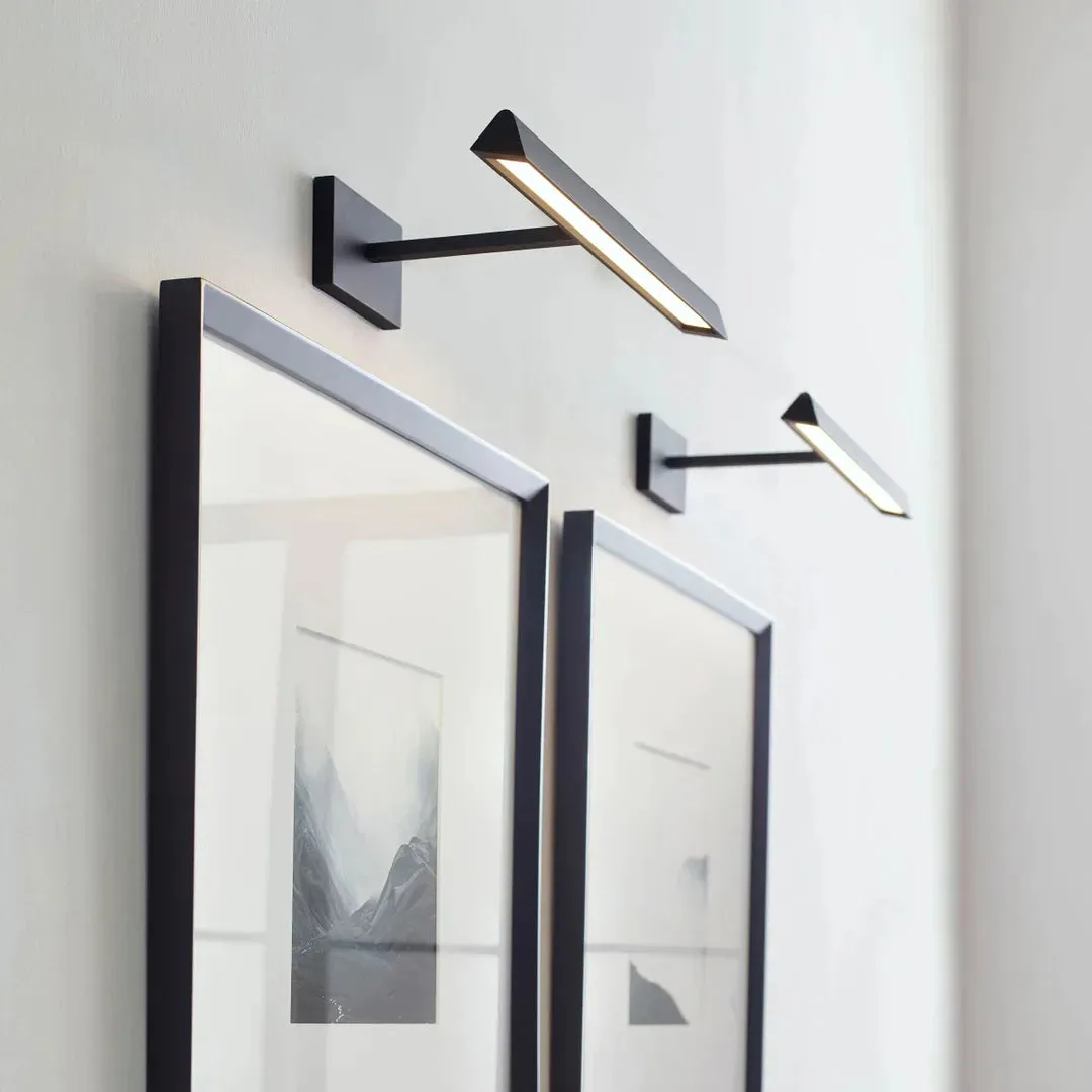 Dessau 18 Picture Light
