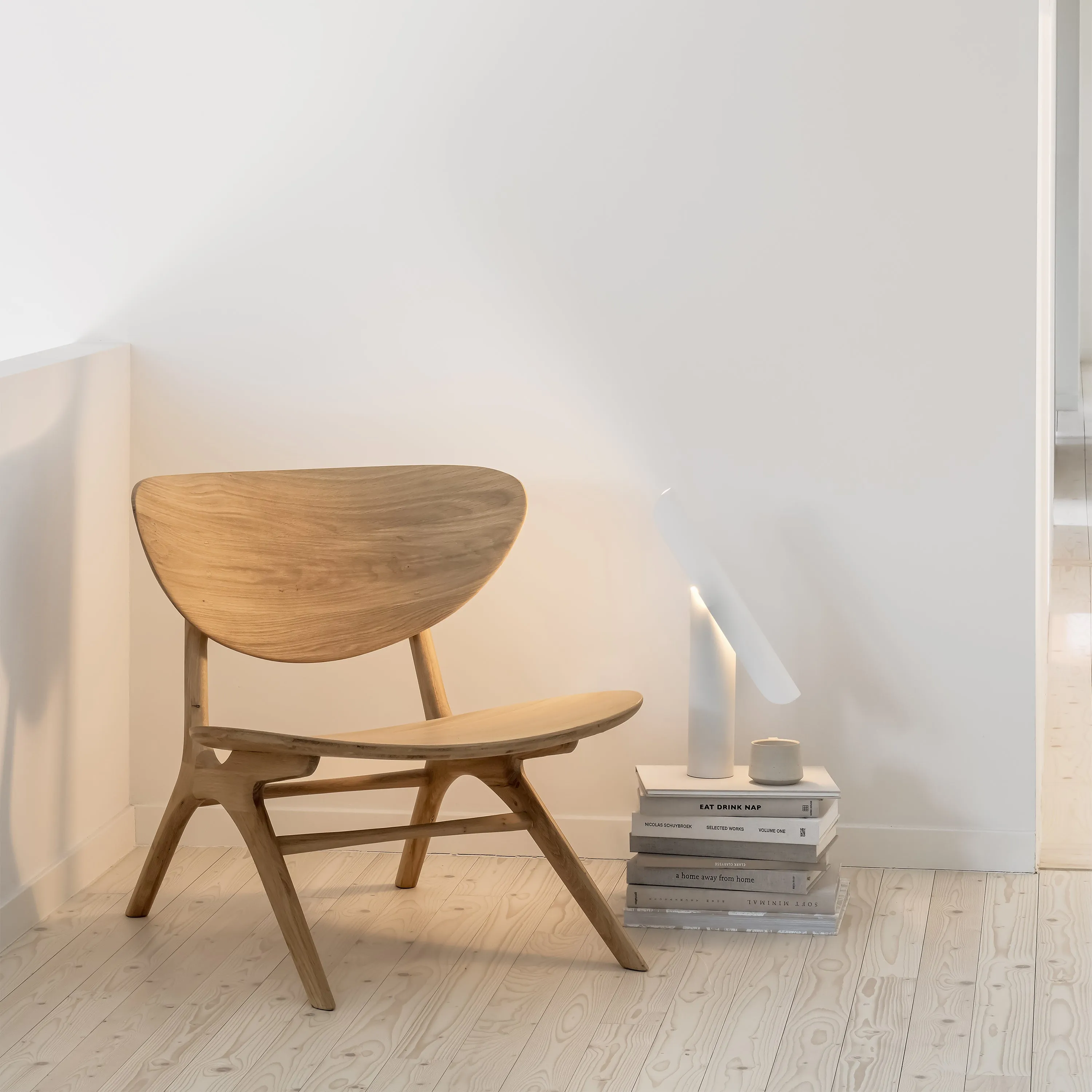 Eye Lounge Chair