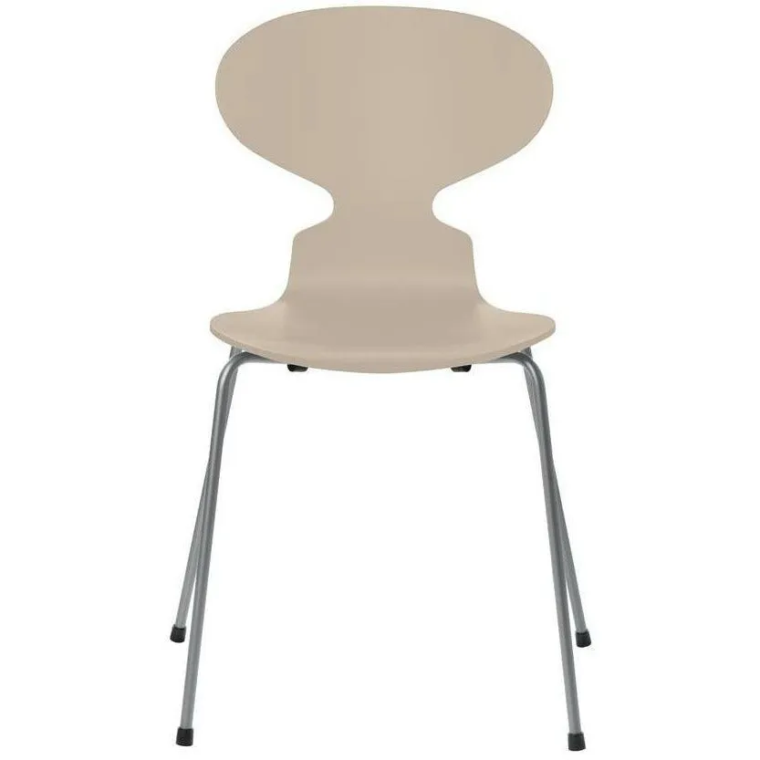 Fritz Hansen Ant™ Chair Lacquered Light Beige Bowl, Silver Grey Base