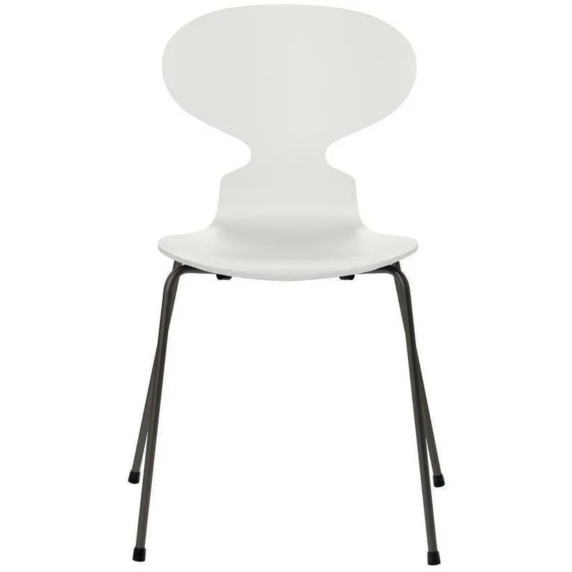 Fritz Hansen Ant™ Chair Lacquered White Shell, Warm Graphite Base