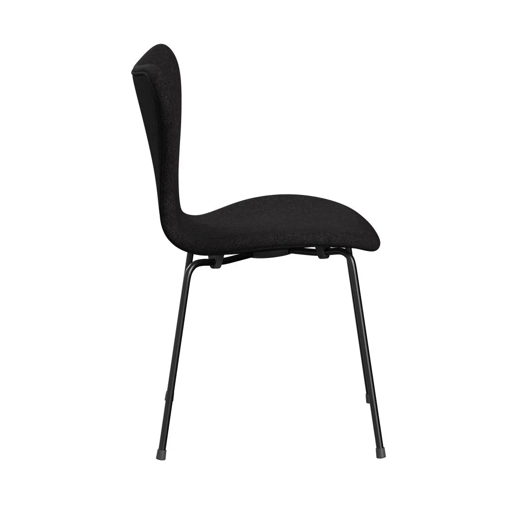 Fritz Hansen Series 7™ Chair Full Upholstery, Black/Divina Md Dark Grey