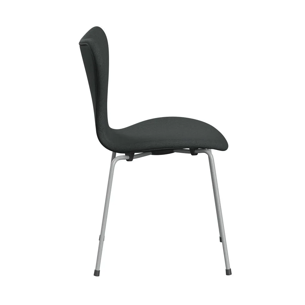 Fritz Hansen Series 7™ Chair Full Upholstery, Nine Grey/Fiord Medium Grey/Dark Grey