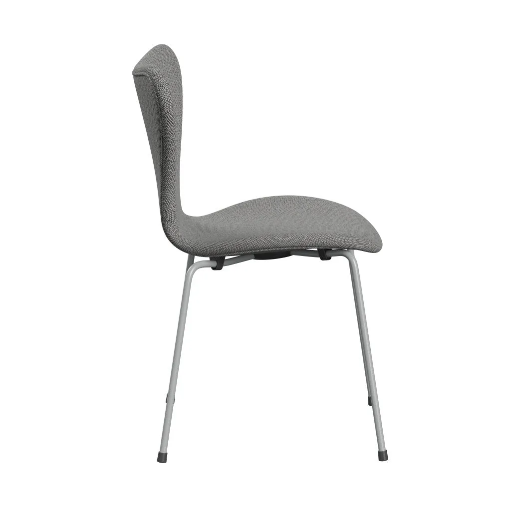 Fritz Hansen Series 7™ Chair Full Upholstery, Nine Grey/Re Wool Wool White/Natural