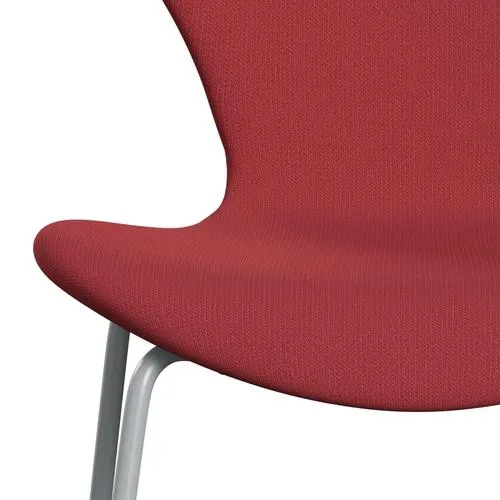 Fritz Hansen Series 7™ Chair Full Upholstery, Silver Grey/Capture Inst Ant™ Red
