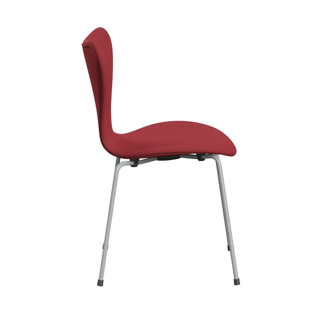 Fritz Hansen Series 7™ Chair Full Upholstery, Silver Grey/Capture Inst Ant™ Red