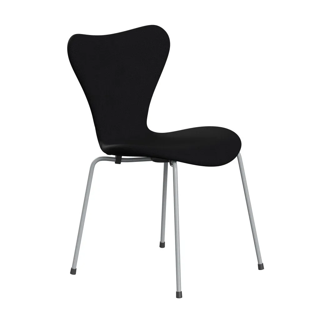 Fritz Hansen Series 7™ Chair Full Upholstery, Silver Grey/Fame Grey (F60051)