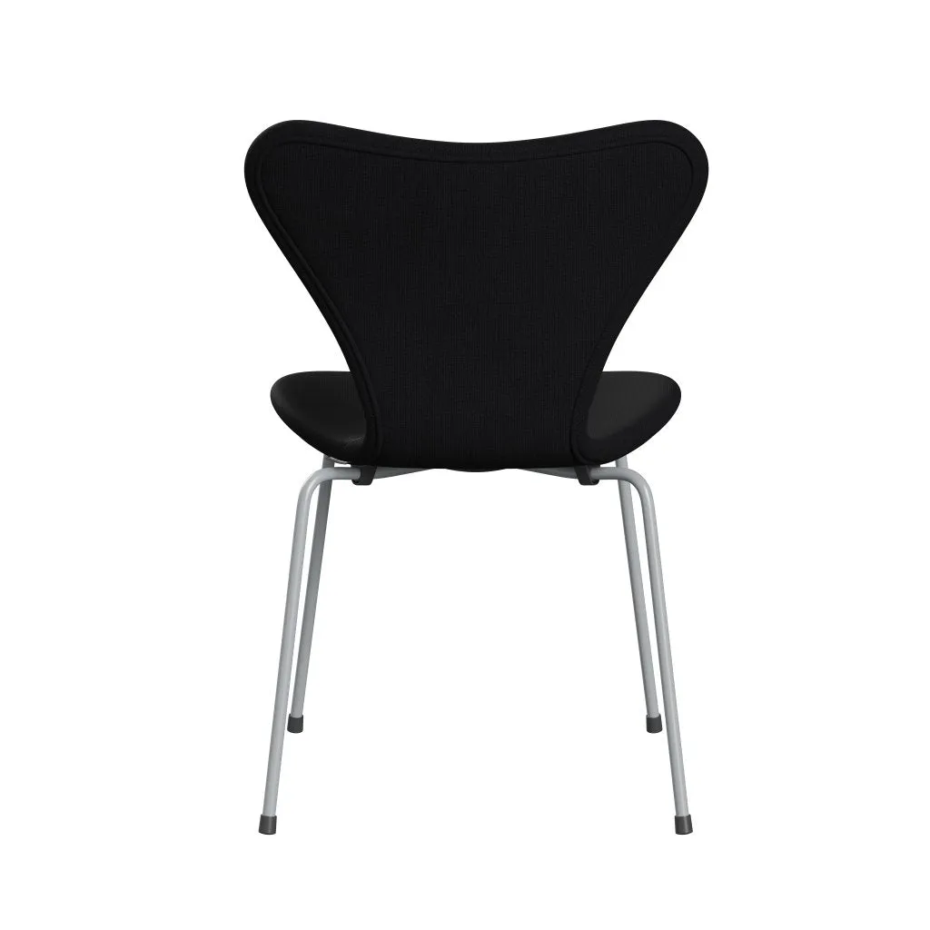 Fritz Hansen Series 7™ Chair Full Upholstery, Silver Grey/Fame Grey (F60051)