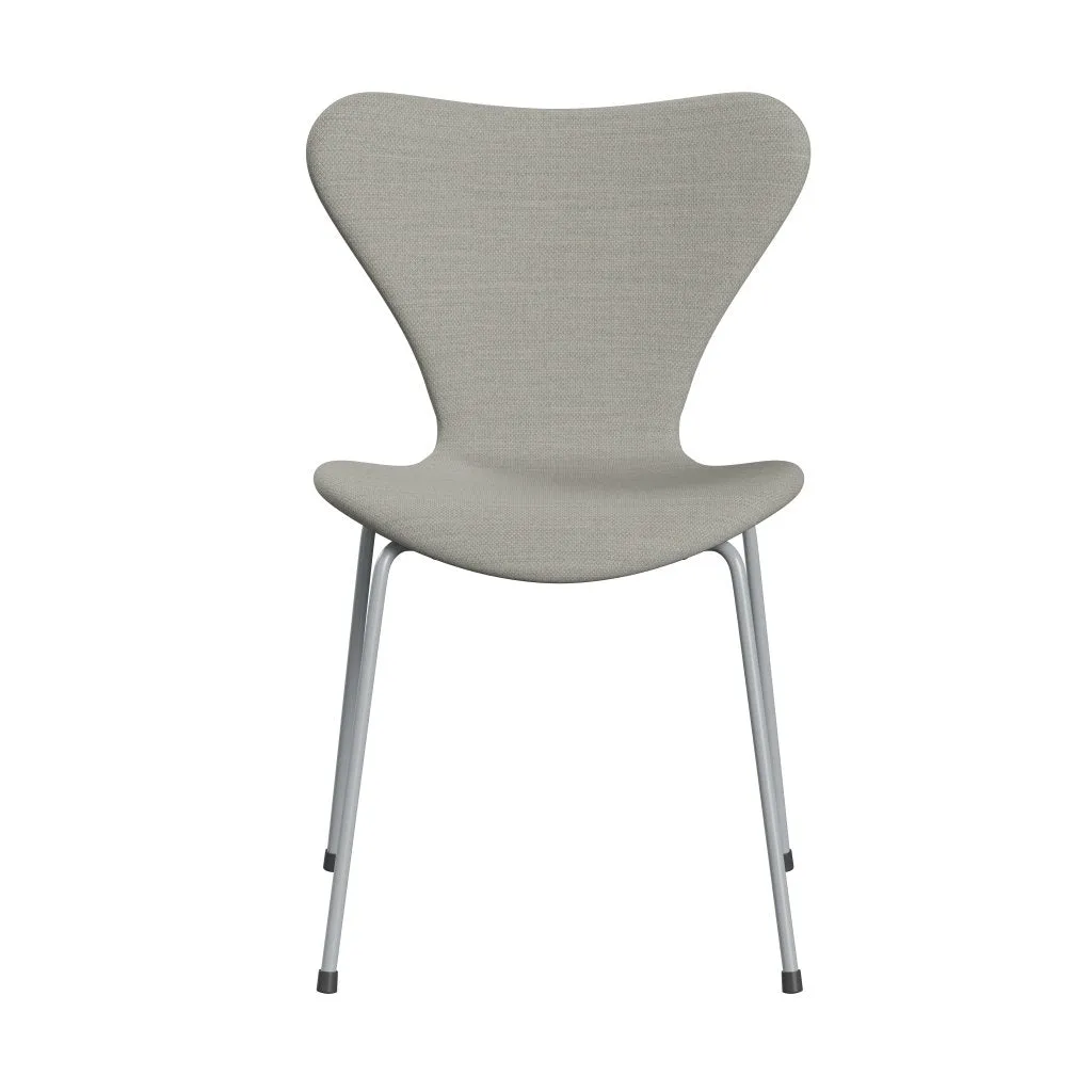 Fritz Hansen Series 7™ Chair Full Upholstery, Silver Grey/Fiord Beige/Stone