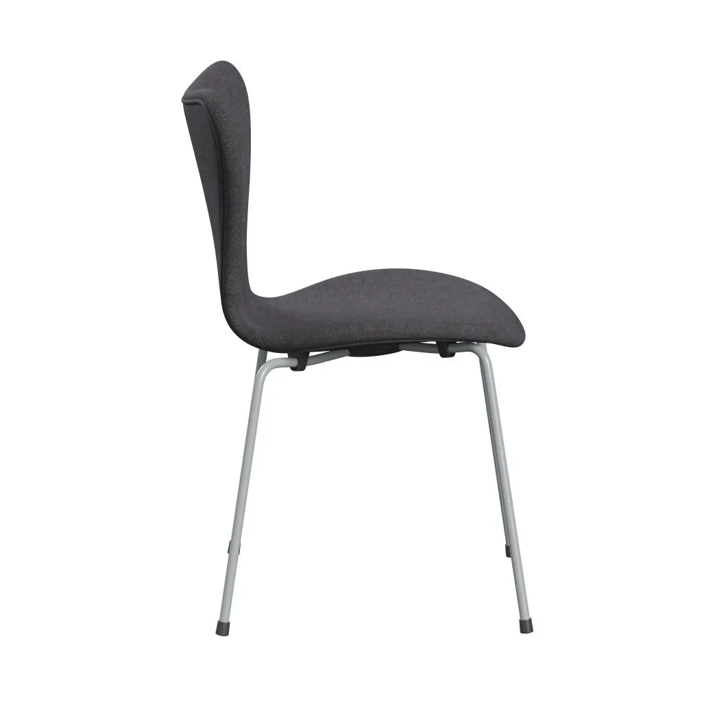Fritz Hansen Series 7™ Chair Full Upholstery, Silver Grey/Remix Dark Grey (Rem266)