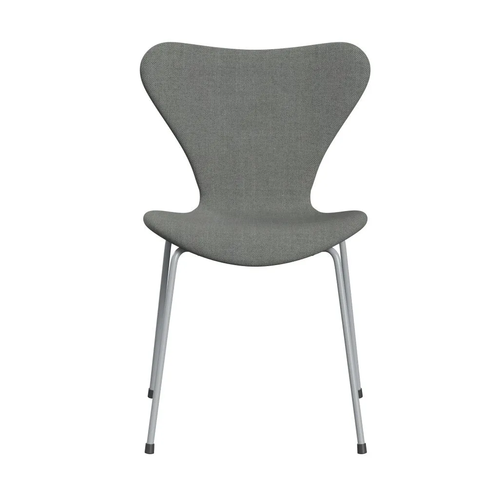Fritz Hansen Series 7™ Chair Full Upholstery, Silver Grey/Sunniva 2 Grey