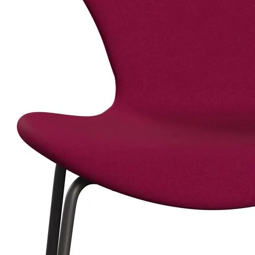 Fritz Hansen Series 7™ Chair Full Upholstery, Warm Graphite/Divina Pink Dark