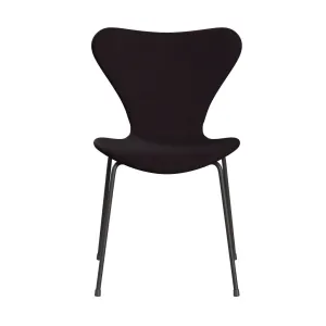 Fritz Hansen Series 7™ Chair Full Upholstery, Warm Graphite/Fame Brown (F61108)