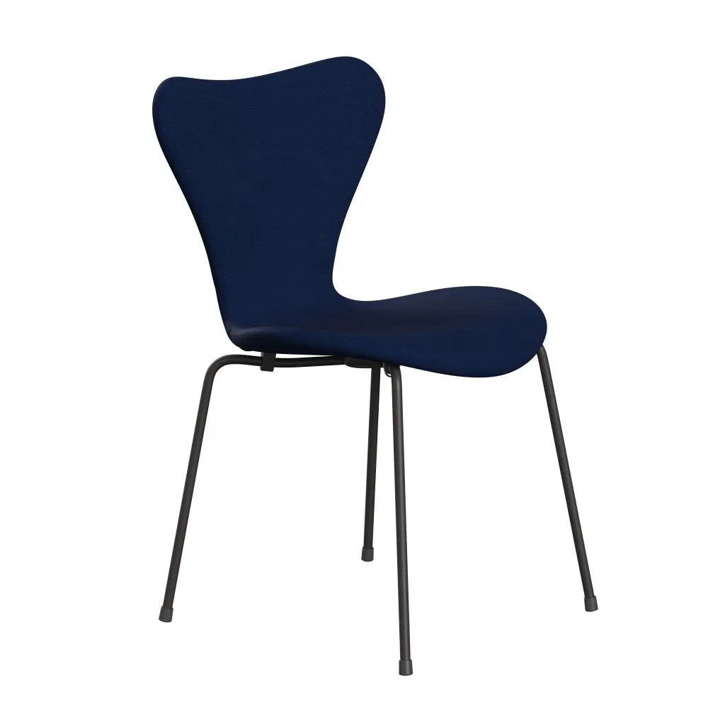 Fritz Hansen Series 7™ Chair Full Upholstery, Warm Graphite/Fame Dark Blue (F66071)