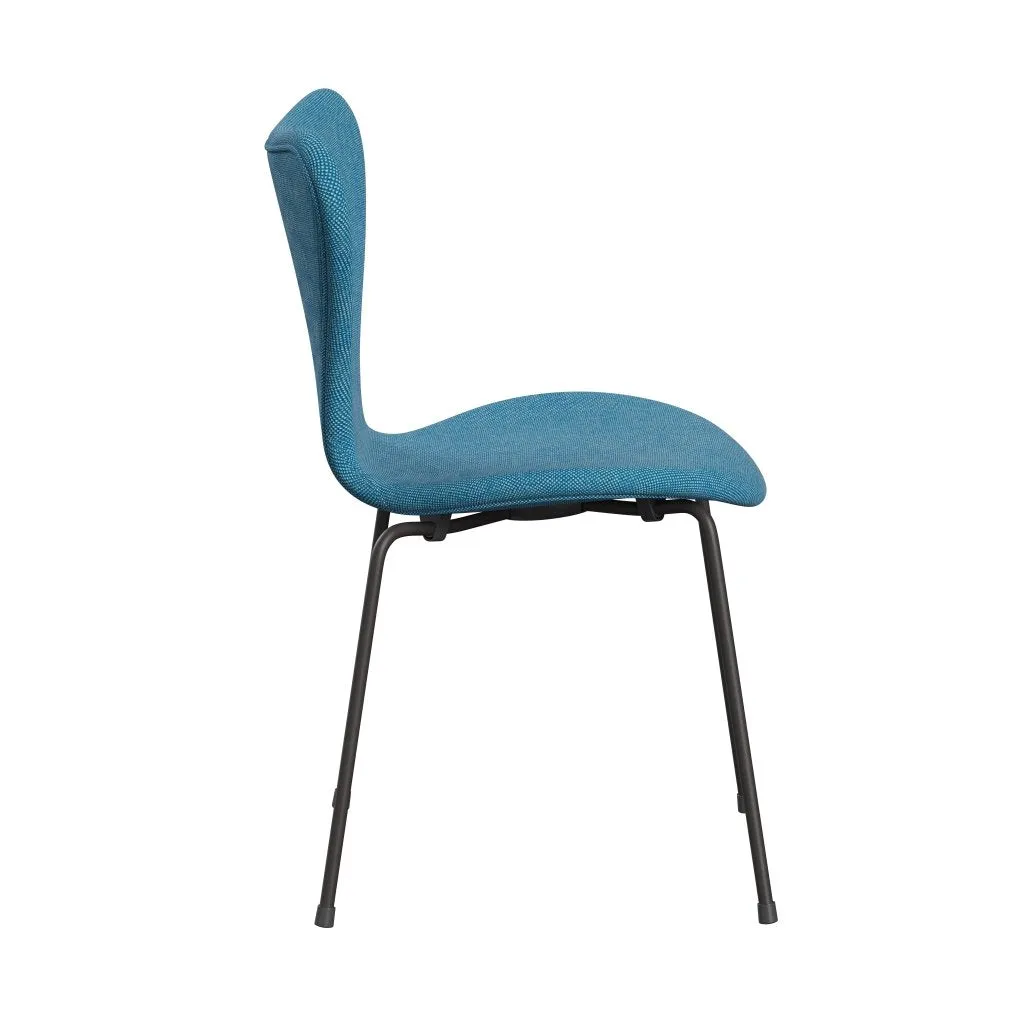 Fritz Hansen Series 7™ Chair Full Upholstery, Warm Graphite/Hallingdal White/Turquoise