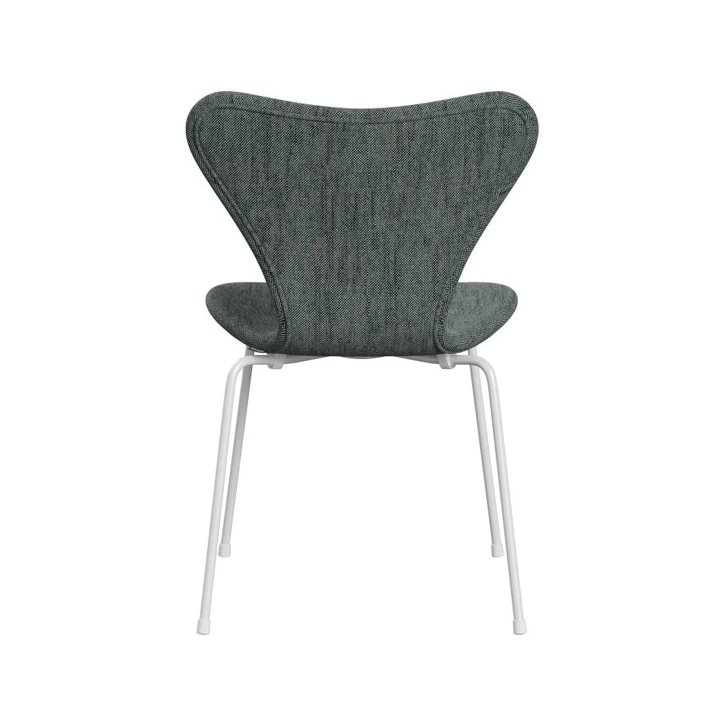 Fritz Hansen Series 7™ Chair Full Upholstery, White/Sunniva 2 Black/White