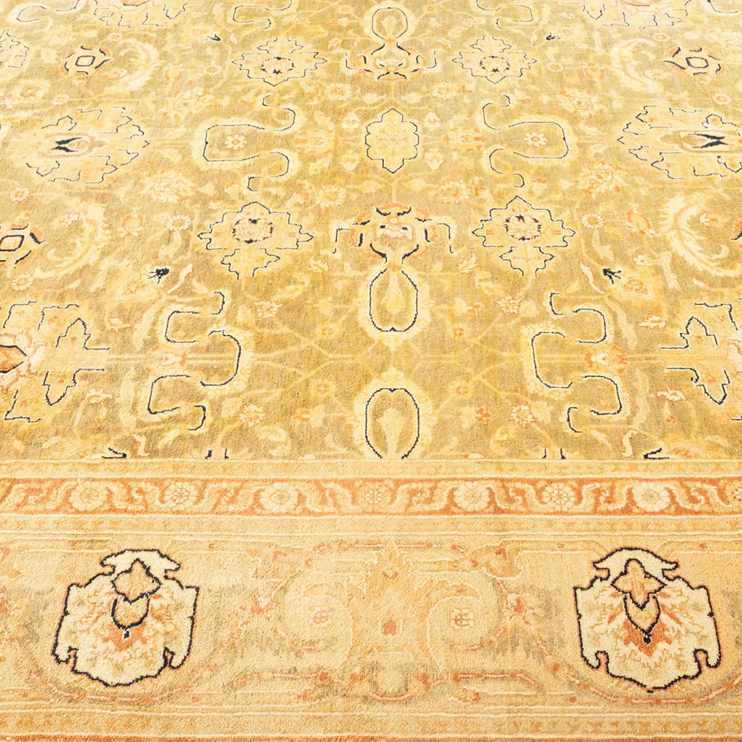 Green Traditional Wool Rug - 8' x 10'3"