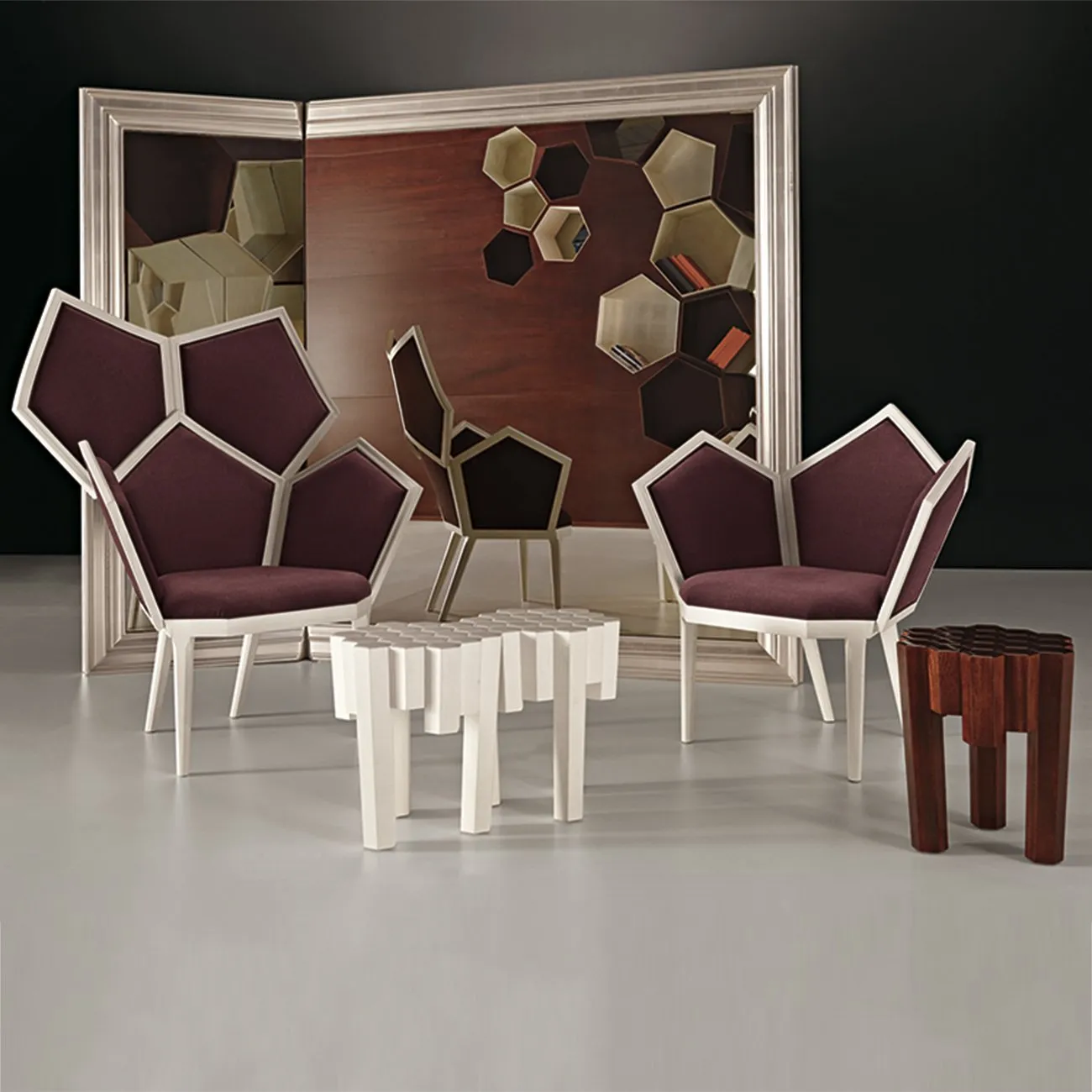 Lui 5S Upholstered Lounge Chair