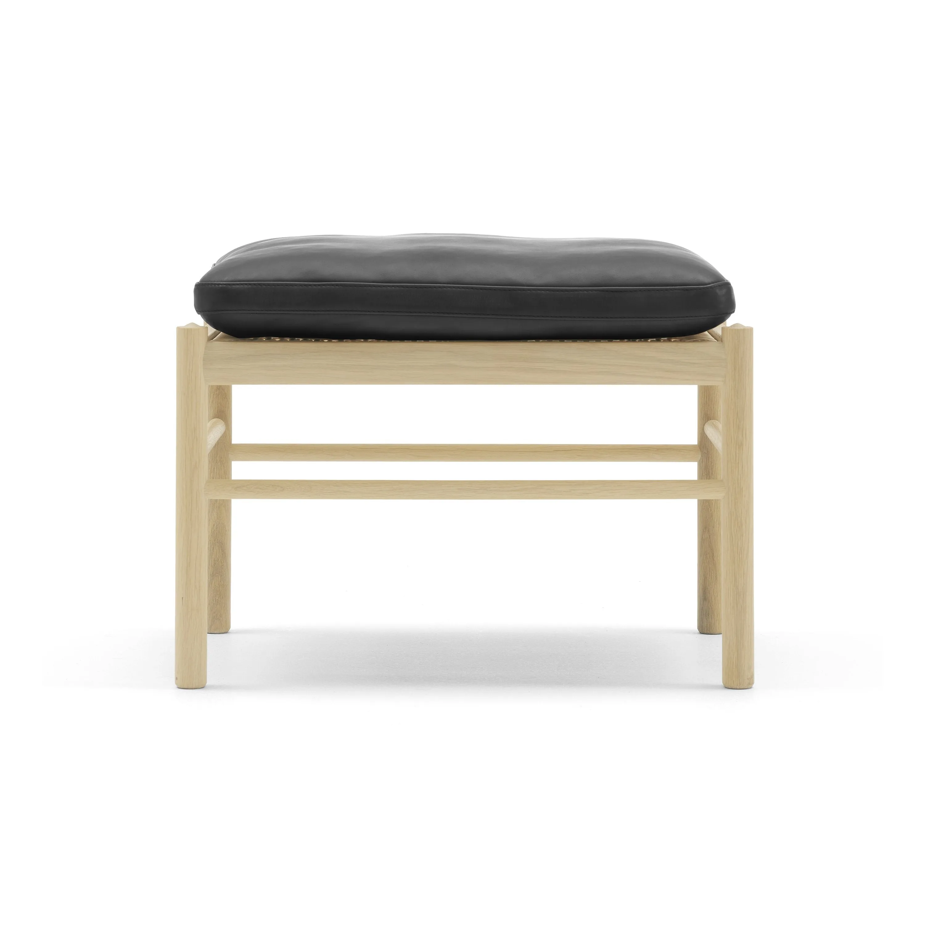 OW149 Colonial Chair
