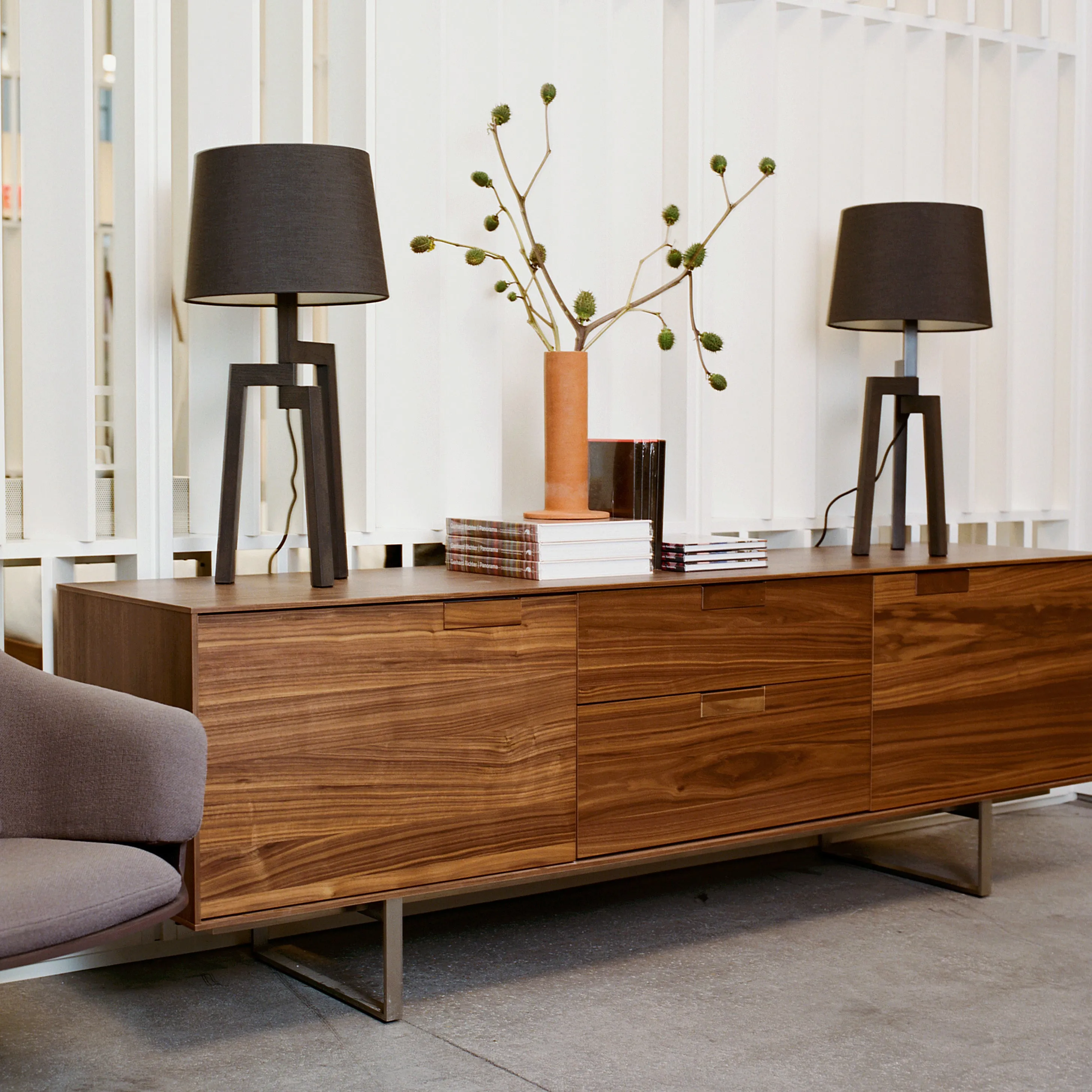 Series 11 2 Door/2 Drawer Console