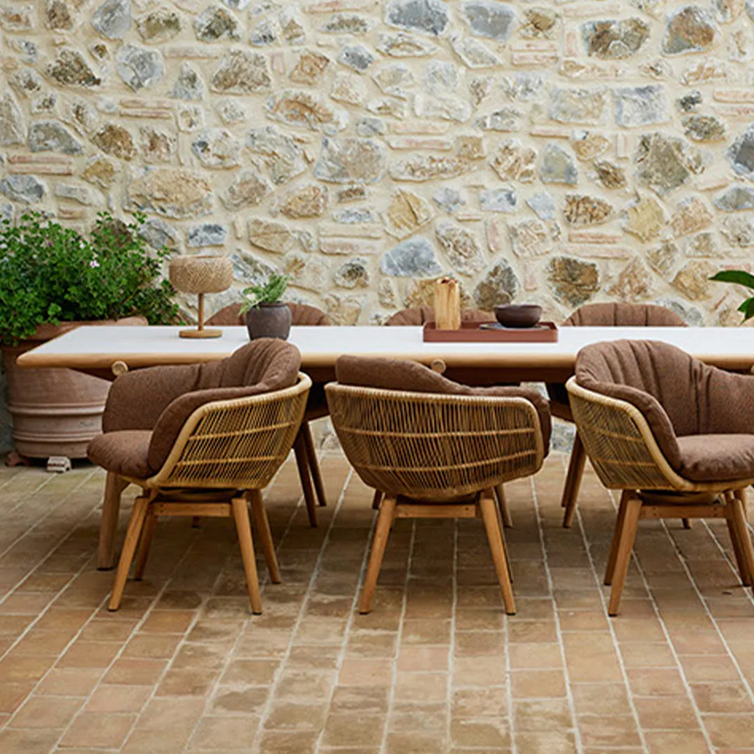 Stay Chair w/ Swivel