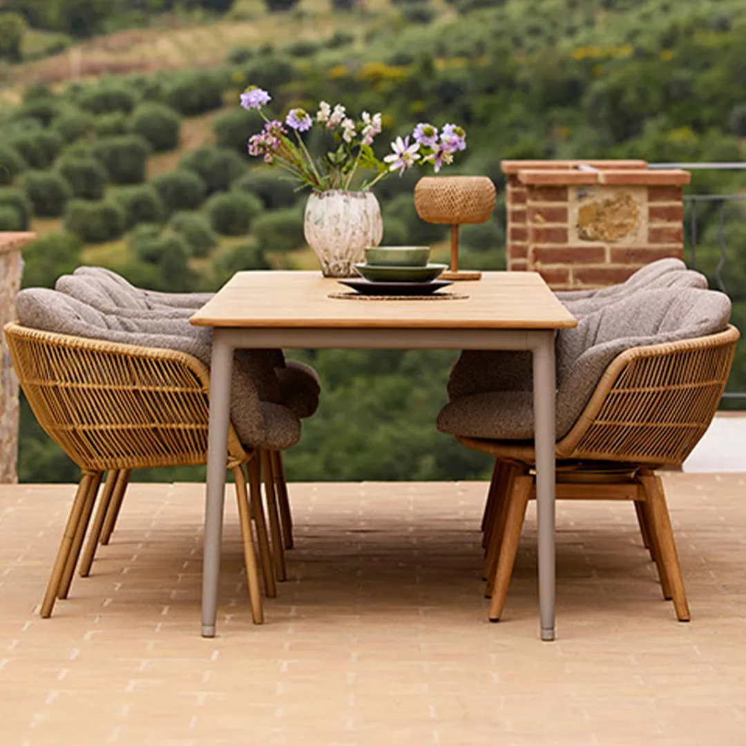 Stay Chair w/ Swivel