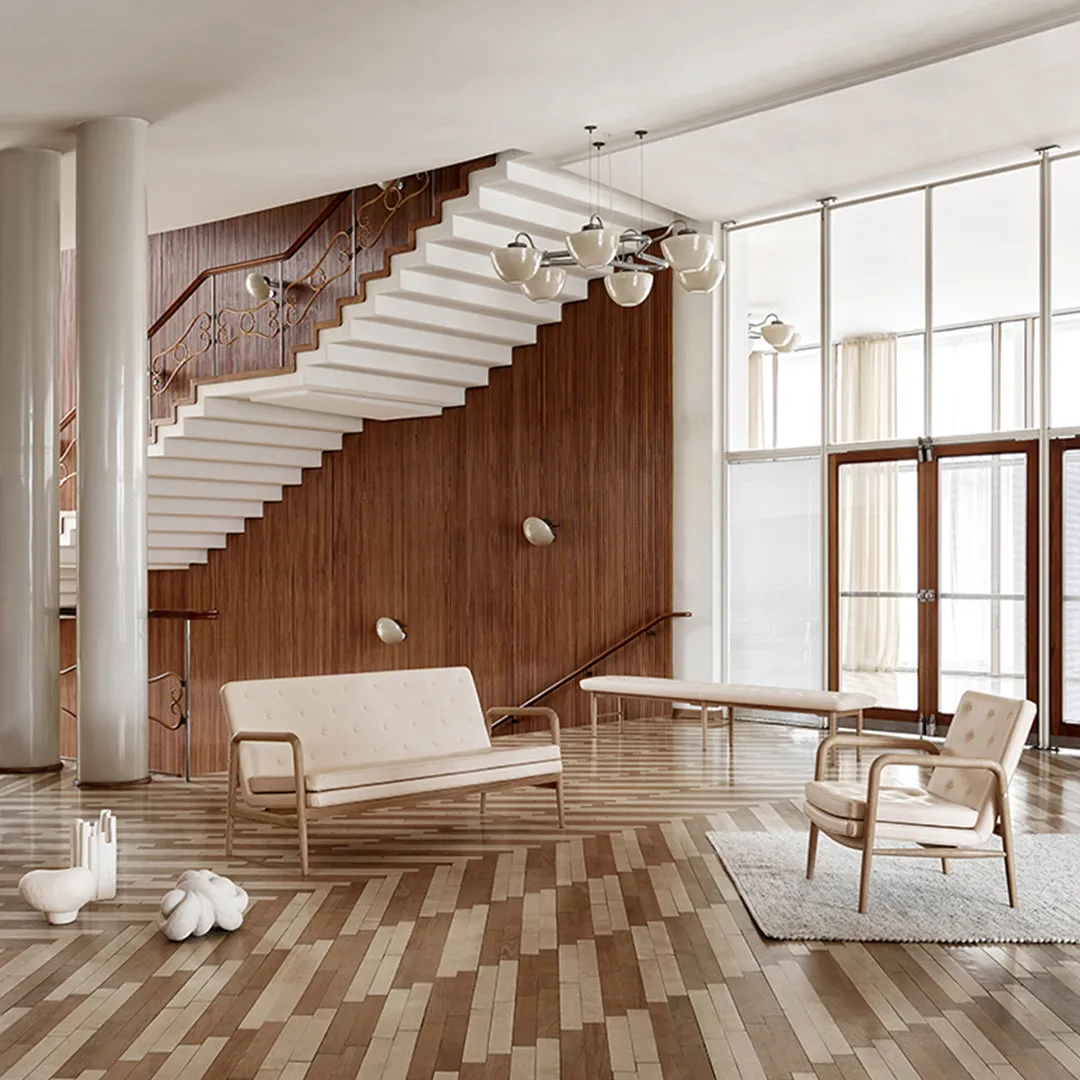 VLA76 Foyer Lounge Chair