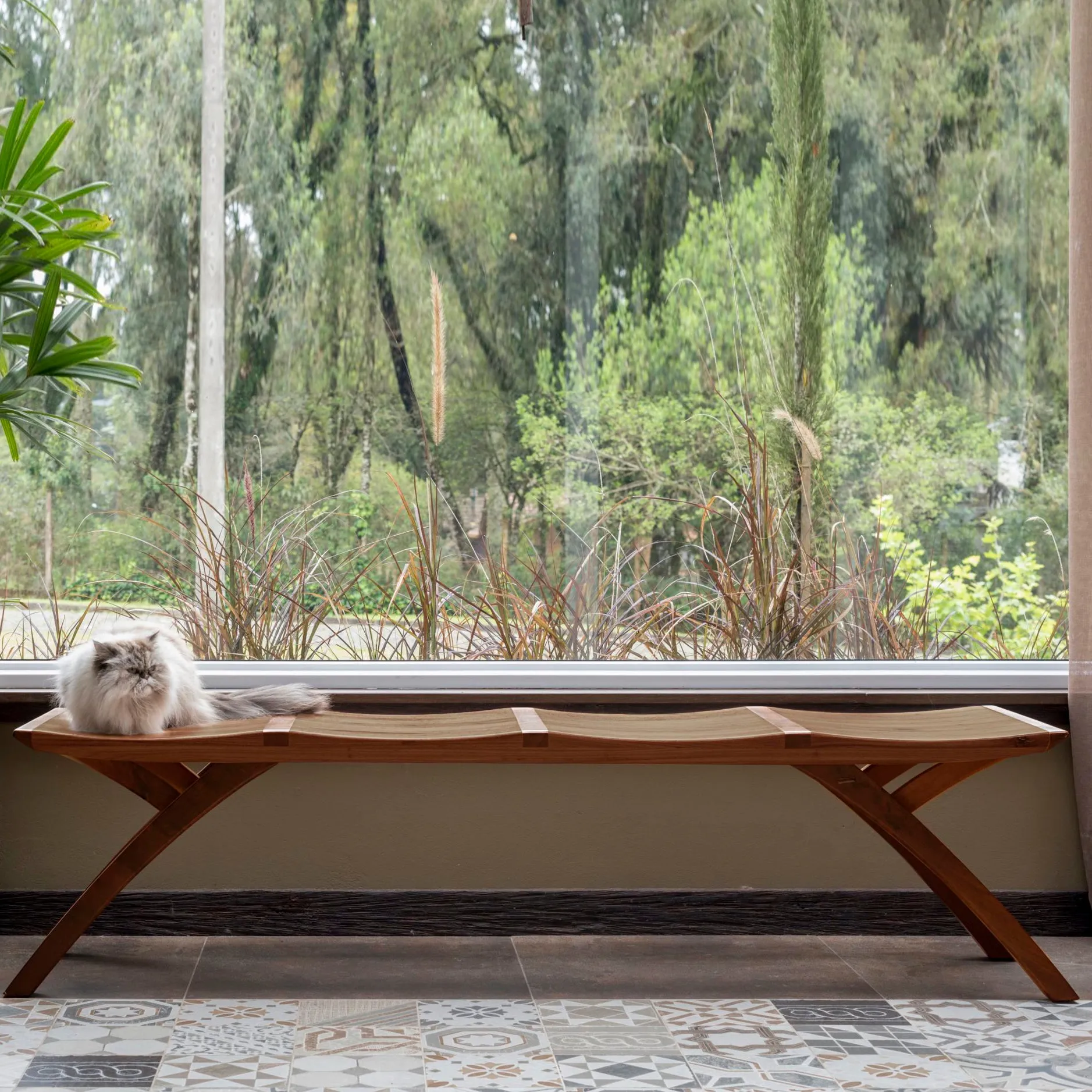 Ylla Bench